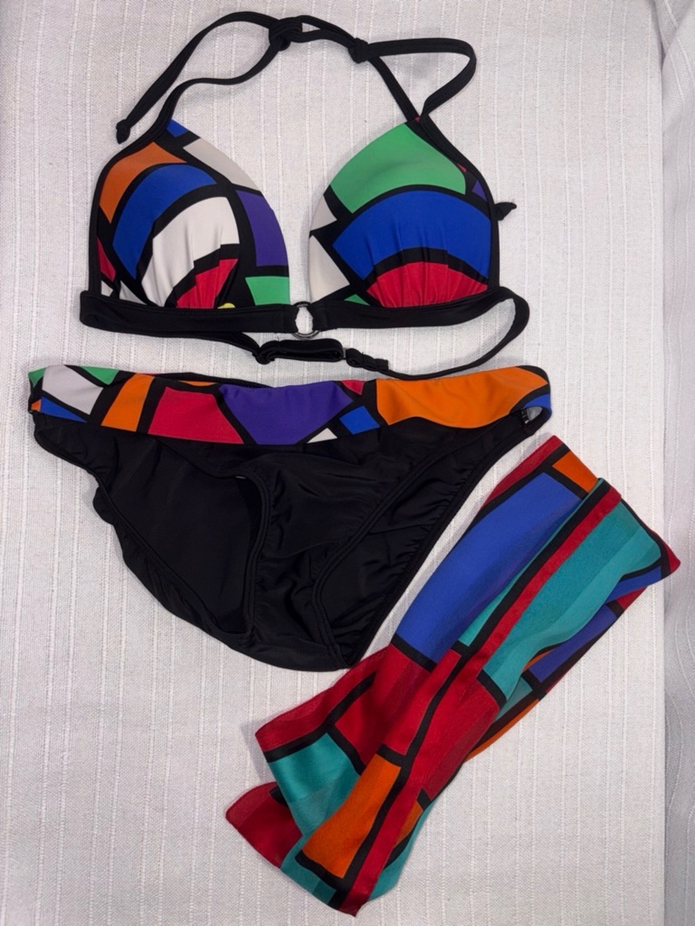 Venus Geometric Colorblock Bikini Set Halter Top (C) Bottom (10) and Hair Scarf